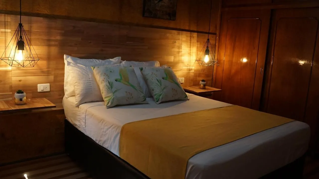 El Jardin De La 10 Hotel Medellin 2*,
