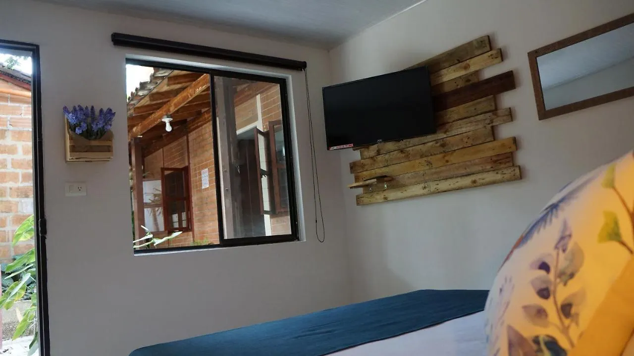El Jardin De La 10 Hotel Medellin Guest house