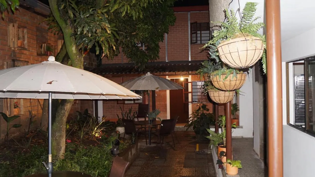 El Jardin De La 10 Hotel Medellin Guest house
