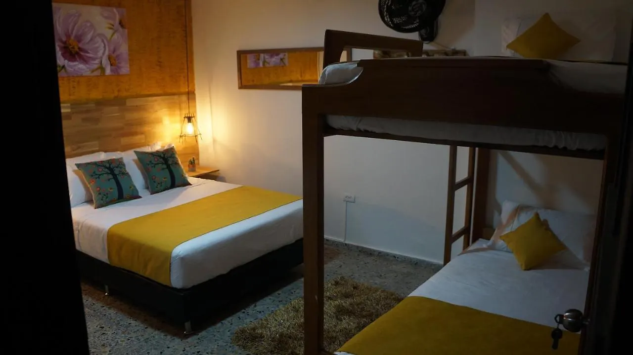 ** Guest house El Jardin De La 10 Hotel Medellin Colombia