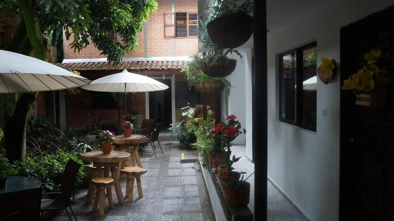 Guest house El Jardin De La 10 Hotel Medellin