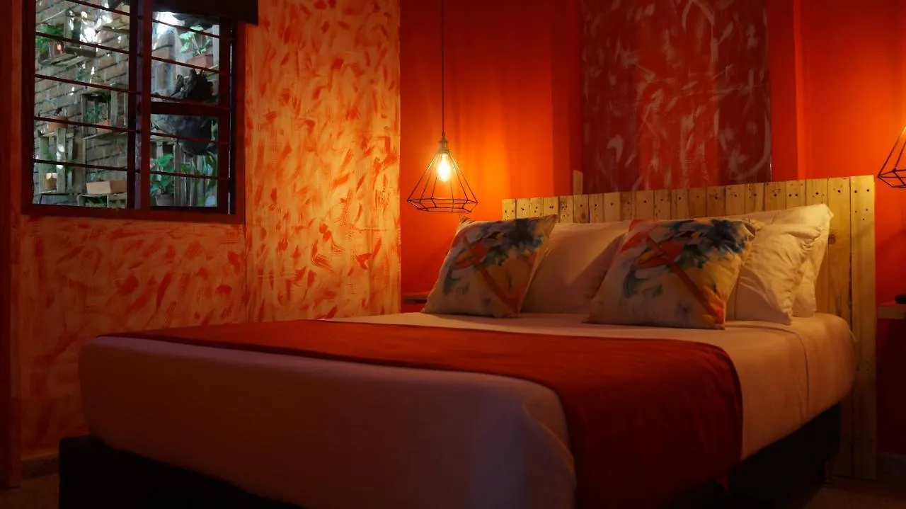 El Jardin De La 10 Hotel Medellin 2*,  Colombia