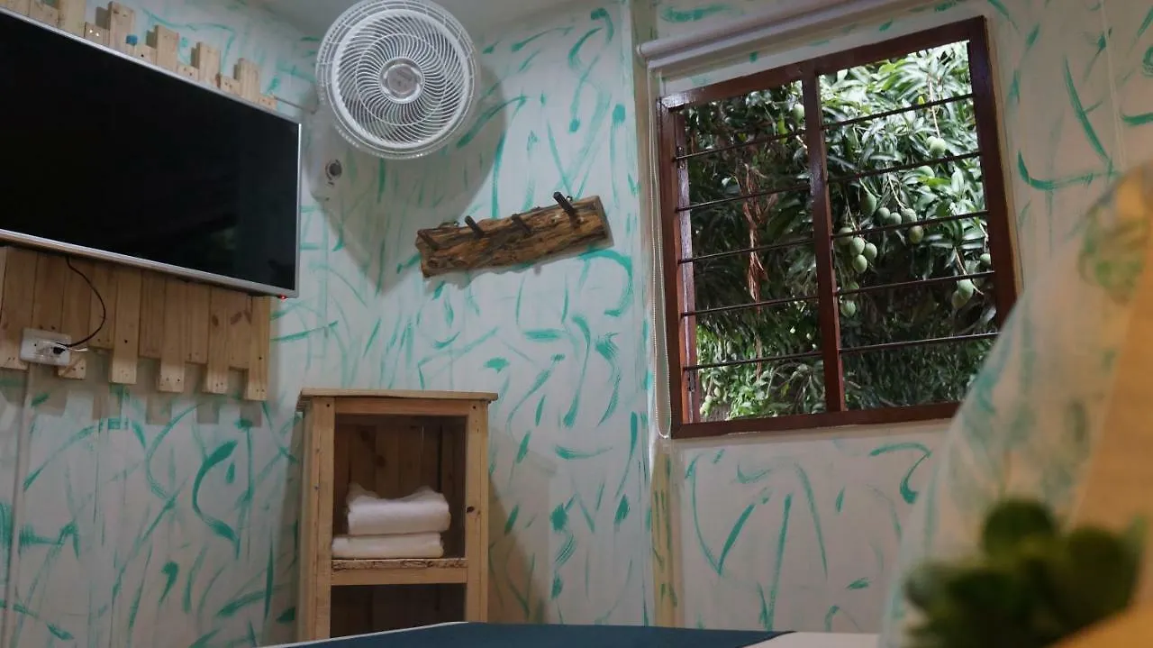 El Jardin De La 10 Hotel Medellin Guest house