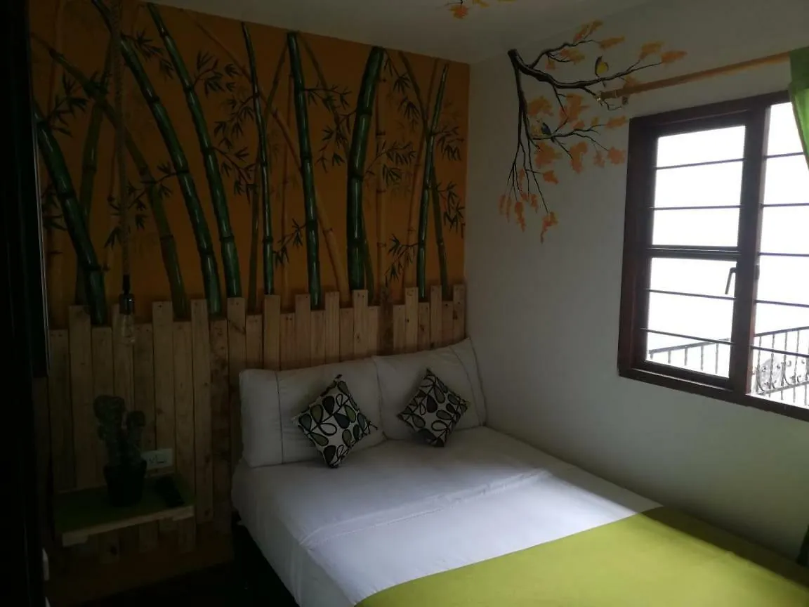 El Jardin De La 10 Hotel Medellin Guest house
