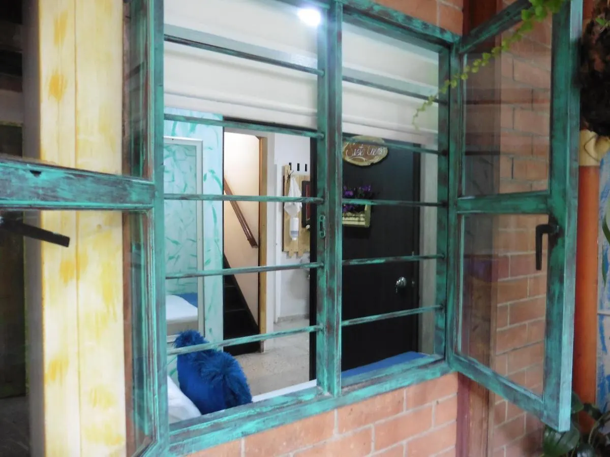 ** Guest house El Jardin De La 10 Hotel Medellin Colombia